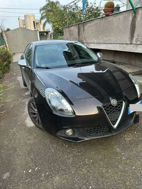 Usato 2016 Alfa Romeo Giulietta 1.6 Diesel 120 CV (12.000 €)