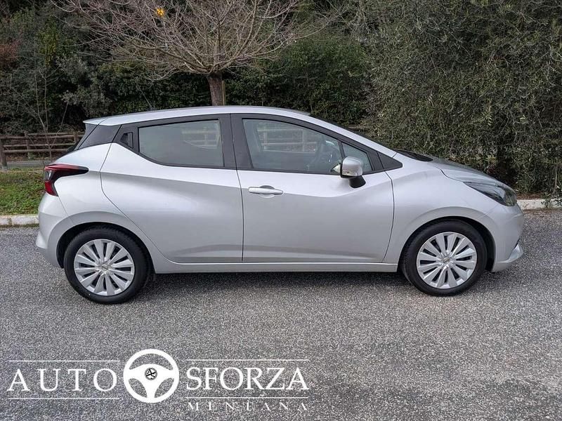 Usata Nissan Micra Acenta 92 CV (67 kW) 2022 Argento Berlina