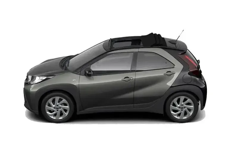 Usata Toyota Aygo X Trend 72 CV (52 kW) 2024 Blu SUV