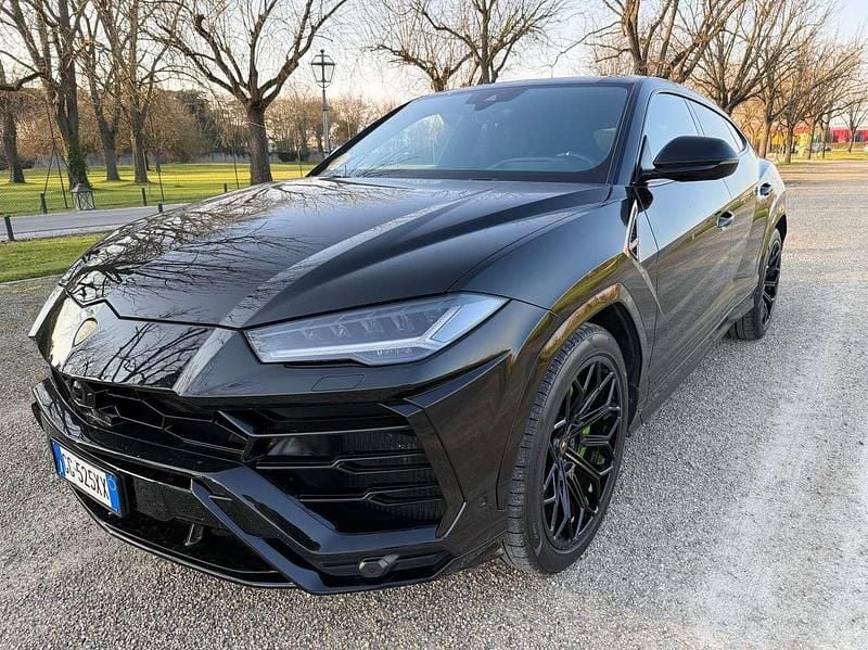 Usata Lamborghini Urus 650 CV (478 kW) 2022 Nero SUV