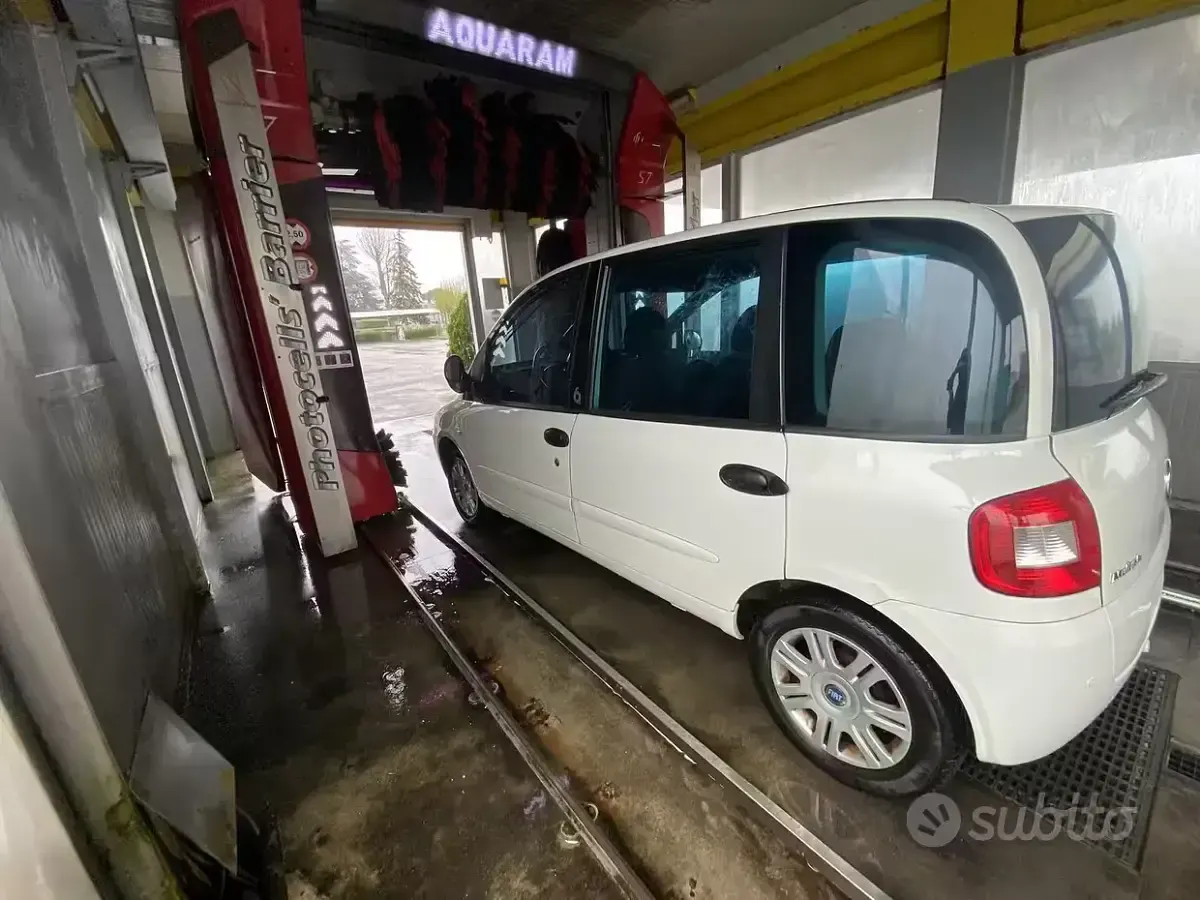 Usata Fiat Multipla 103 CV (75 kW) 2010 Monovolume