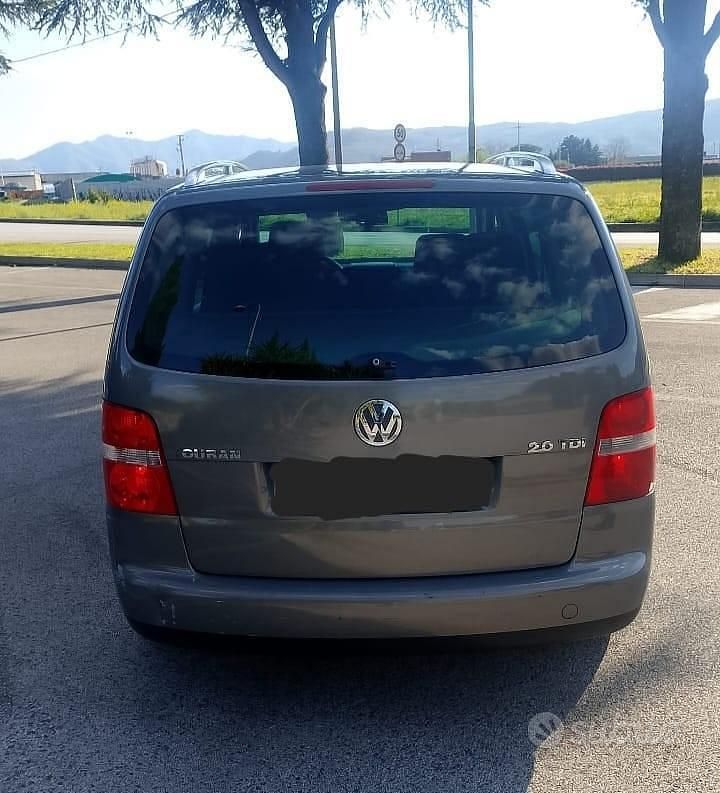 Usata VW Touran 140 CV (102 kW) 2005 Grigio Monovolume