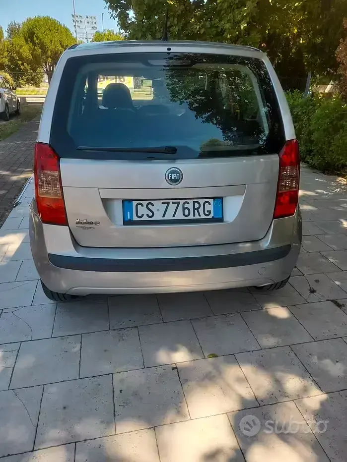 Usata Fiat Idea Dynamic 95 CV (69 kW) 2004 Grigio Monovolume