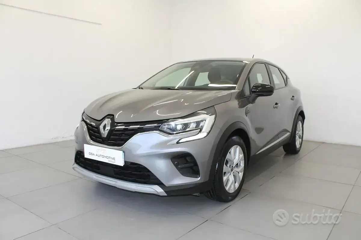 Usata Renault Captur Intens 95 CV (69 kW) 2021 Grigio SUV