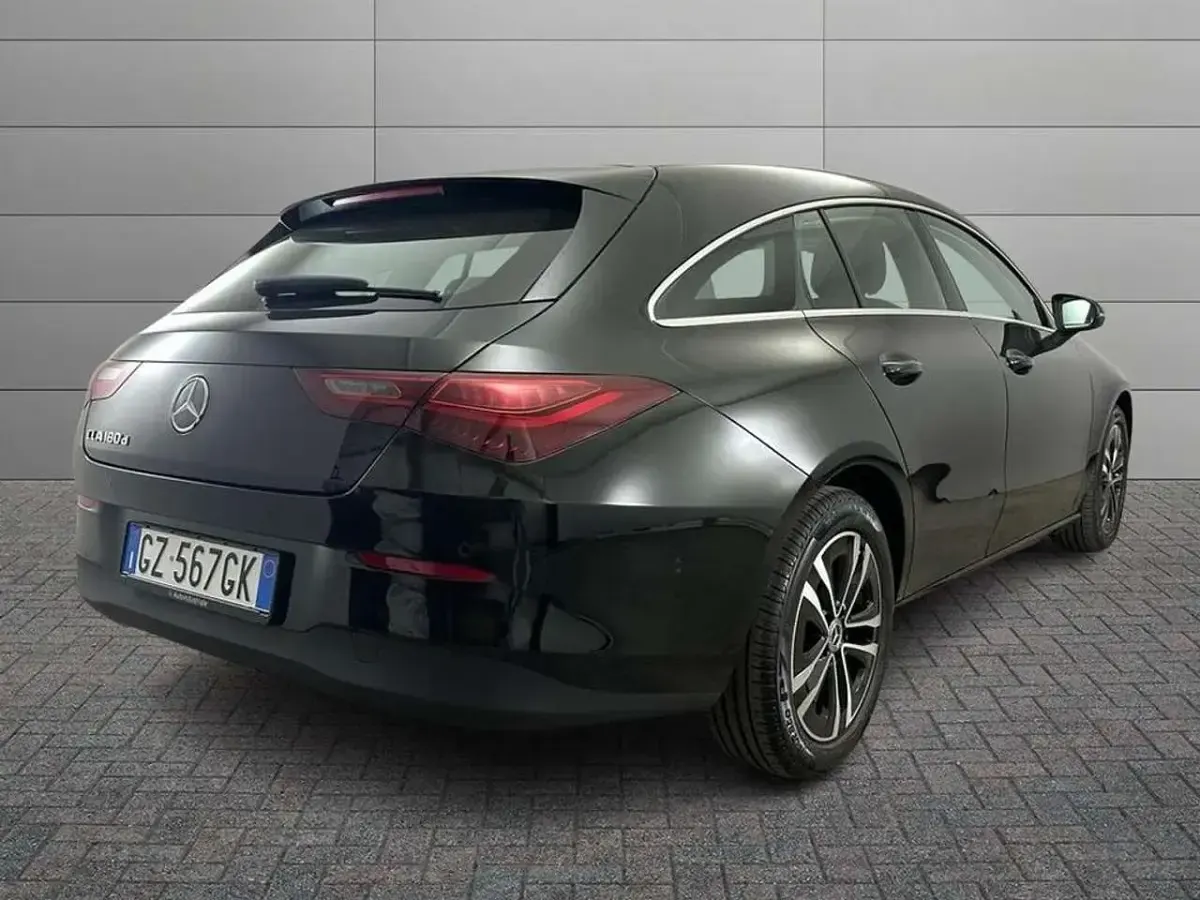 Usata Mercedes CLA180 Shooting Brake Advanced 116 CV (85 kW) 2025 Nero notte Station wagon
