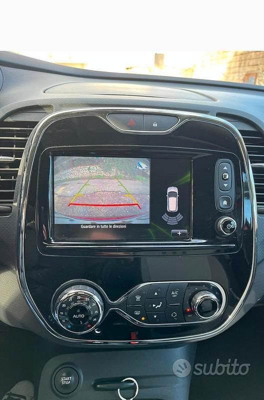 Usata Renault Captur 90 CV (66 kW) 2016 Rosso SUV