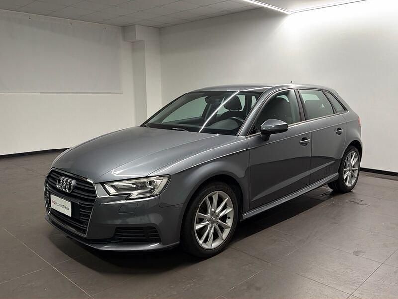 Usata Audi A3 Sportback Comfort 110 CV (80 kW) 2017 Grigio Utilitaria