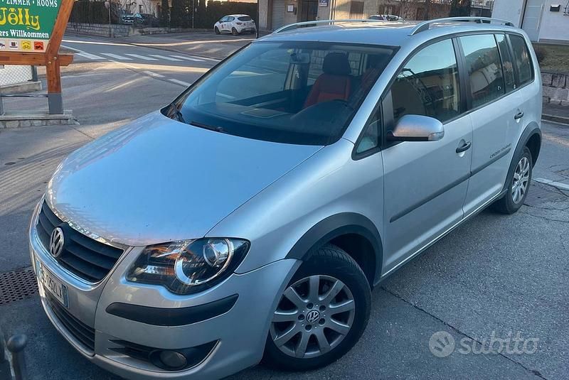 Usata VW Touran Cross 2008 Grigio Monovolume