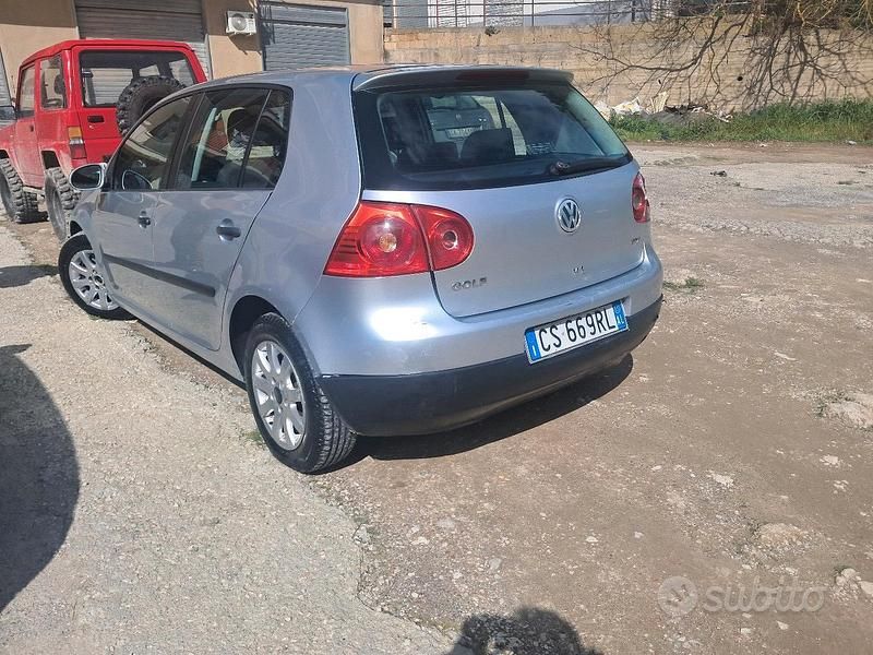 Usata VW Golf IV 2005 Utilitaria