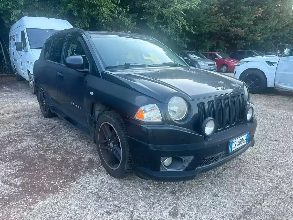 Usata Jeep Compass 140 CV (102 kW) 2008 Nero SUV