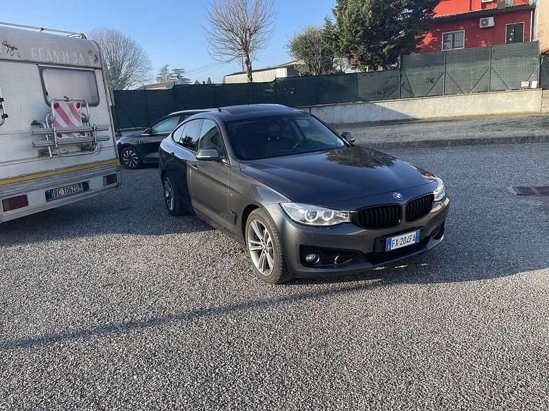 Usata BMW 320 Gran Turismo Sport Line 184 CV (135 kW) 2015 Berlina