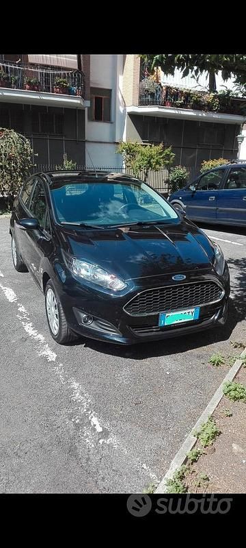 Usata Ford Fiesta 60 CV (44 kW) 2016 Nero Berlina