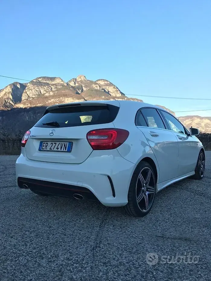 Usata Mercedes A250 211 CV (155 kW) 2013 Bianco Berlina