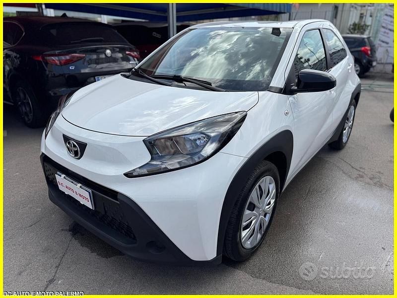 Bianco Usata 2022 Toyota Aygo X Trend SUV | 13.499 € (Cara) - Immagine 1/4