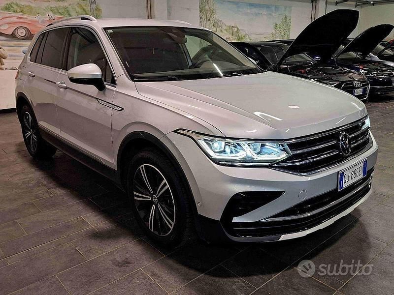 Usata VW Tiguan 150 CV (110 kW) 2022 Grigio SUV