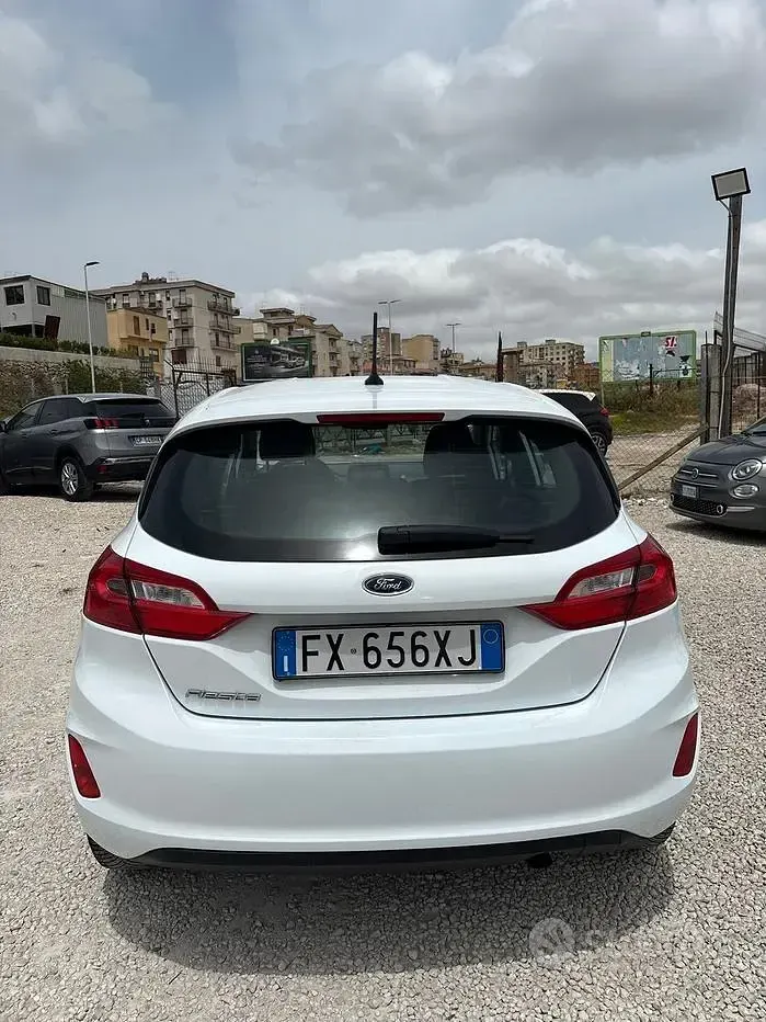 Usata Ford Fiesta Vignale 86 CV (63 kW) 2019 Bianco Utilitaria