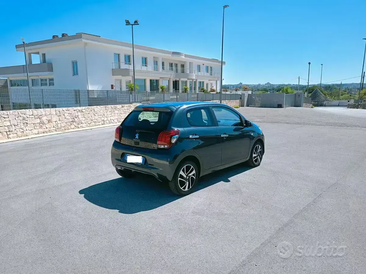 Usata Peugeot 108 Allure 69 CV (50 kW) 2017 Grigio Berlina