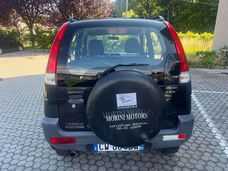 Usata Daihatsu Terios 86 CV (63 kW) 2005 Nero SUV