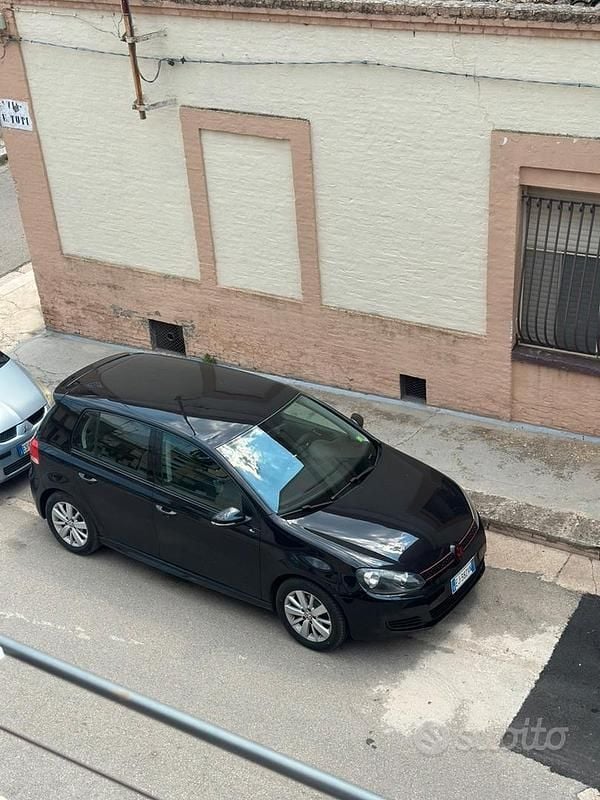 Usata VW Golf VI 105 CV (77 kW) 2011 Nero Utilitaria