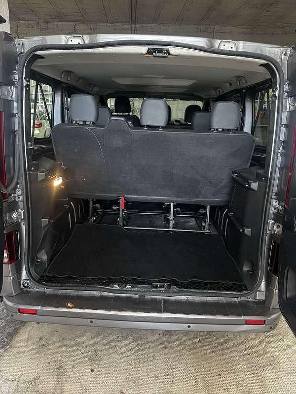 Usata Opel Vivaro S 125 CV (91 kW) 2016 Monovolume