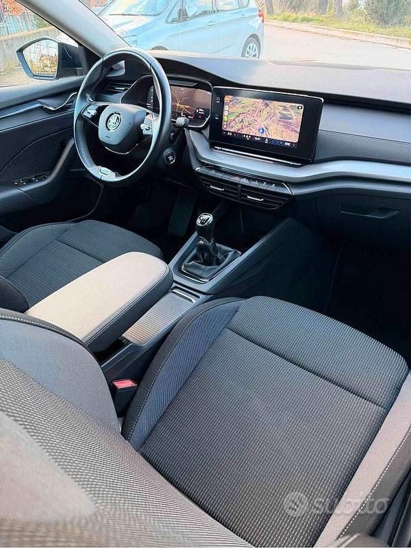 Usata Skoda Octavia Executive 116 CV (85 kW) 2021 Blu Station wagon