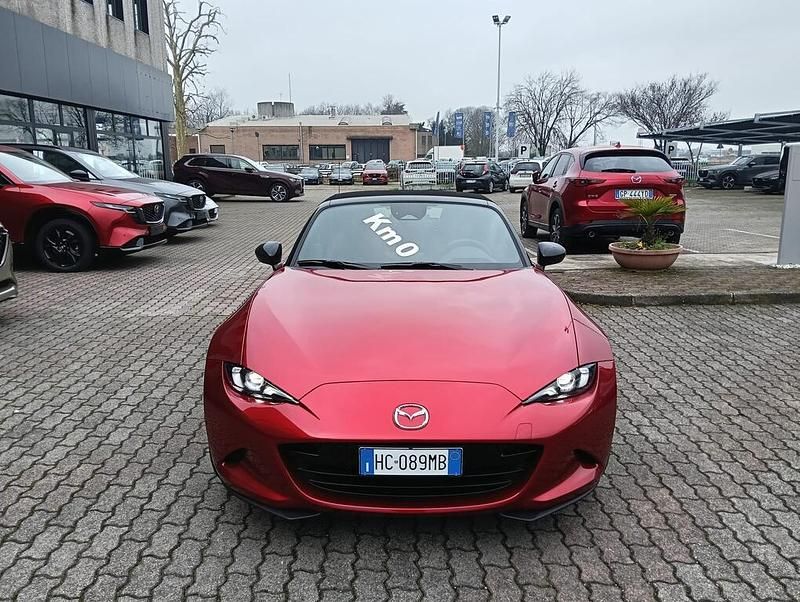 Nuova Mazda MX5 132 CV (97 kW) 2026 Soul red crystal Cabrio