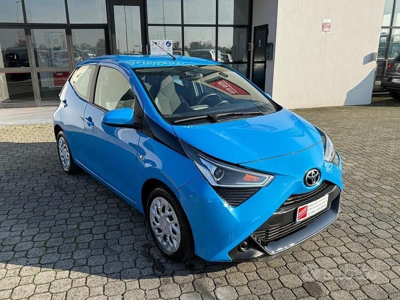 Gebraucht Toyota Aygo Connect Style 72 PS (52 kW) 2020 Blau Kleinwagen