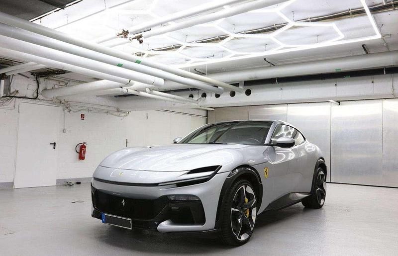 Usata Ferrari Purosangue 725 CV (533 kW) 2023 Argento SUV
