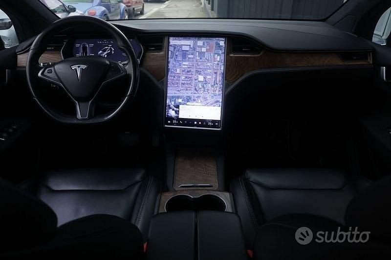 Usata Tesla Model X Long Range AWD 177 kW (241 CV) 2019 Grigio scuro SUV