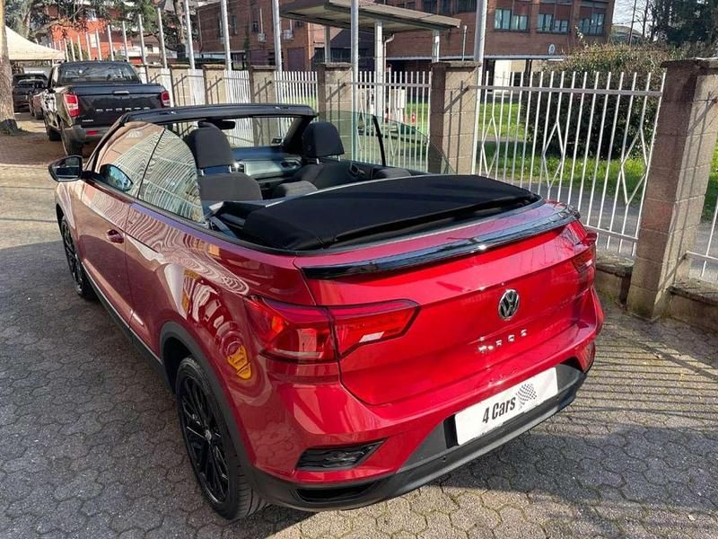 Begagnad VW T-Roc Cabriolet Style 150 HK (110 kW) 2021 Röd Cab