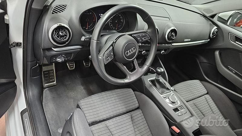 Usata Audi A3 S-Line 116 CV (85 kW) 2017 Bianco Berlina