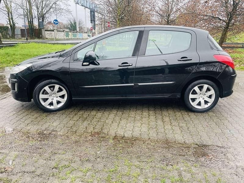 Usata Peugeot 308 120 CV (88 kW) 2008 Nero Berlina