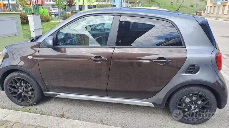 Usata Smart ForFour 90 CV (66 kW) 2018 Utilitaria