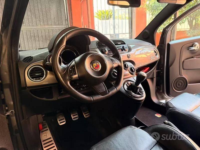 Usata Abarth 500 Custom 135 CV (99 kW) 2015 Grigio Utilitaria