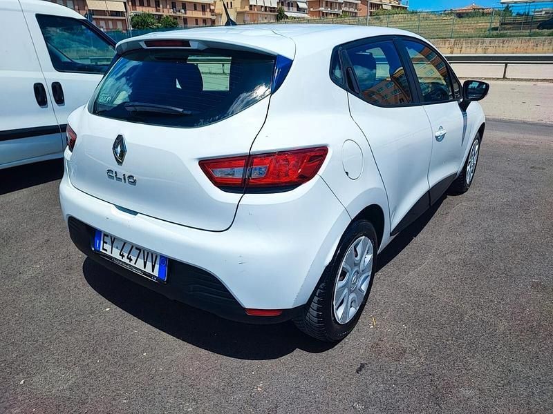 Usata Renault Clio IV 72 CV (52 kW) 2013 Bianco Berlina