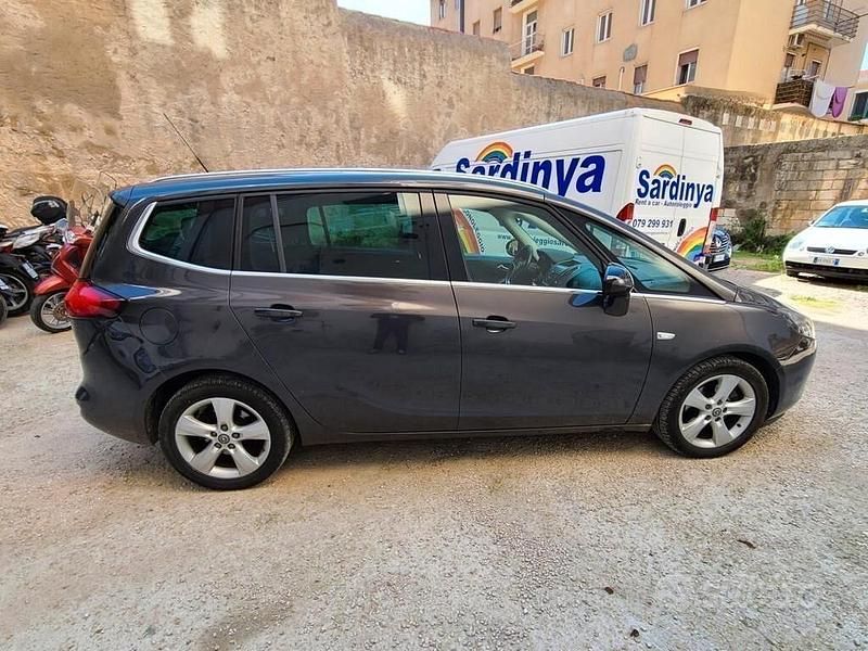 Usata Opel Zafira Tourer 110 CV (80 kW) 2014 Grigio Monovolume