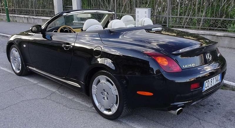 Usata Lexus SC430 286 CV (210 kW) 2002 Nero Cabrio