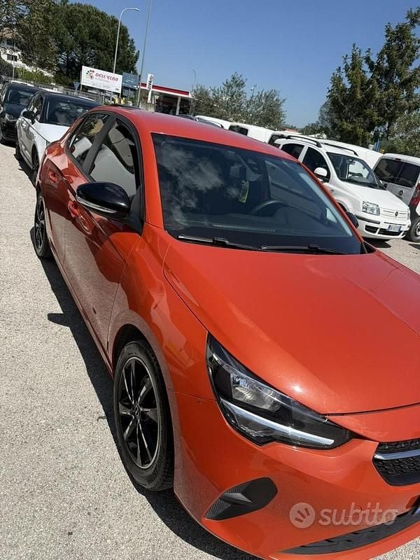 Usado Opel Corsa 102 HP (75 kW) 2020 Vermelho Citadino