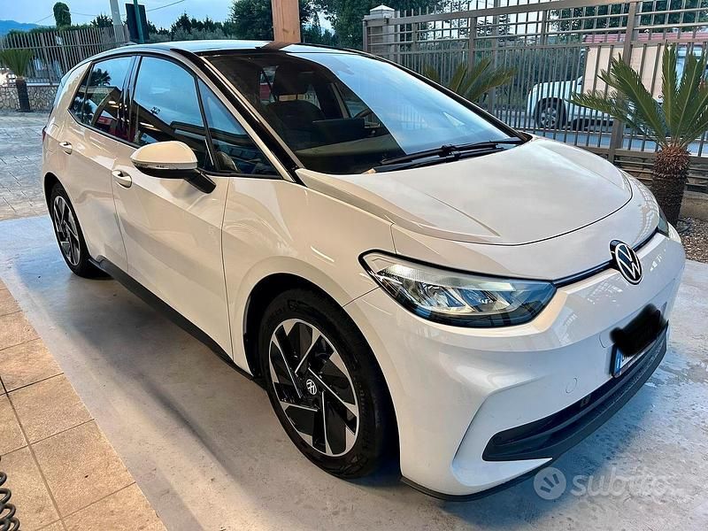 Usata VW ID.3 Pro Performance 239 kW (326 CV) 2024 Bianco Utilitaria