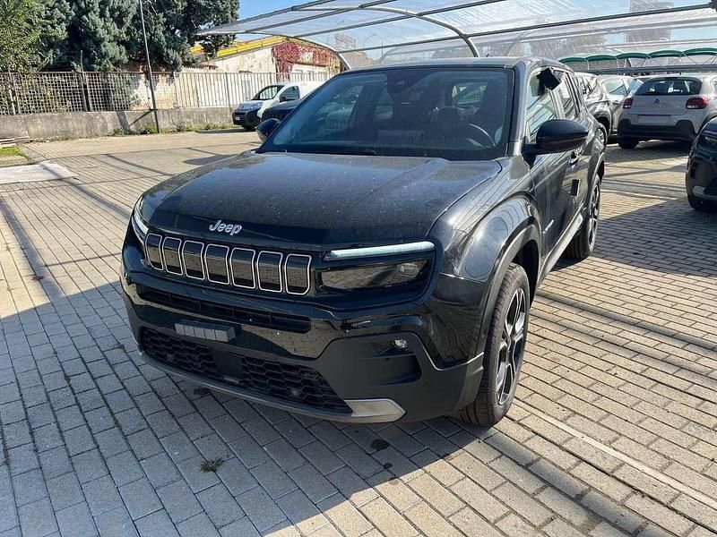 Vulcano / pastello Nuova 2025 Jeep Avenger Longitude Plus SUV | 25.990 € (Buon prezzo) - Immagine 1/4