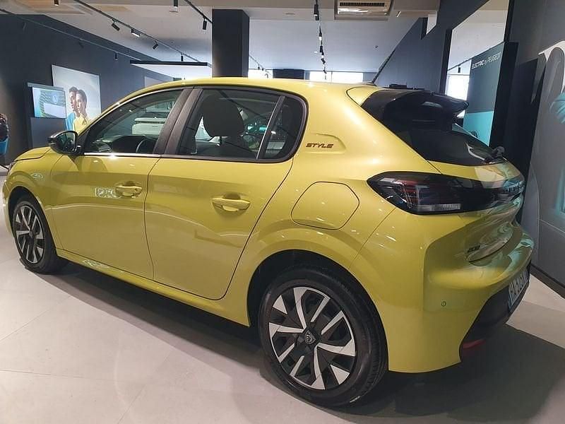 Nuova Peugeot 208 Style 110 CV (80 kW) 2025 Giallo Utilitaria