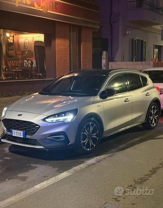 Usata Ford Focus Active 120 CV (88 kW) 2020 Grigio Utilitaria