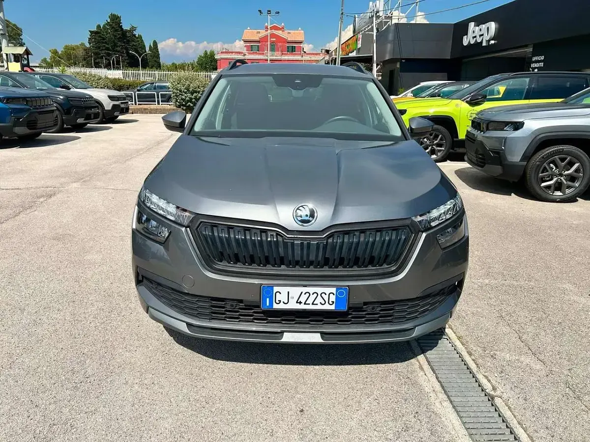 Usata Skoda Kamiq Style 110 CV (80 kW) 2022 Grigio SUV