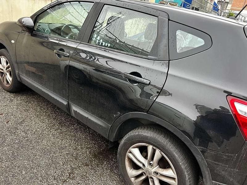 Usata Nissan Qashqai 131 CV (96 kW) 2013 Nero SUV