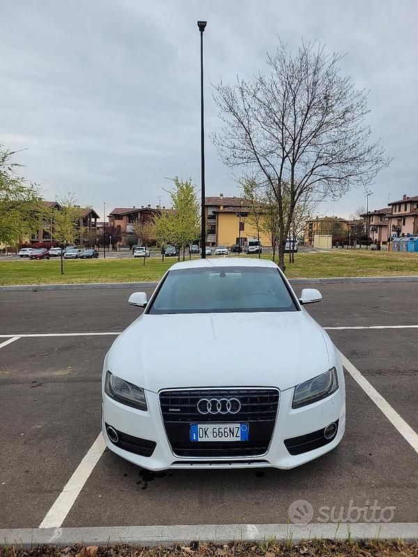 Begagnad Audi A5 2007 Vit Sportkupé