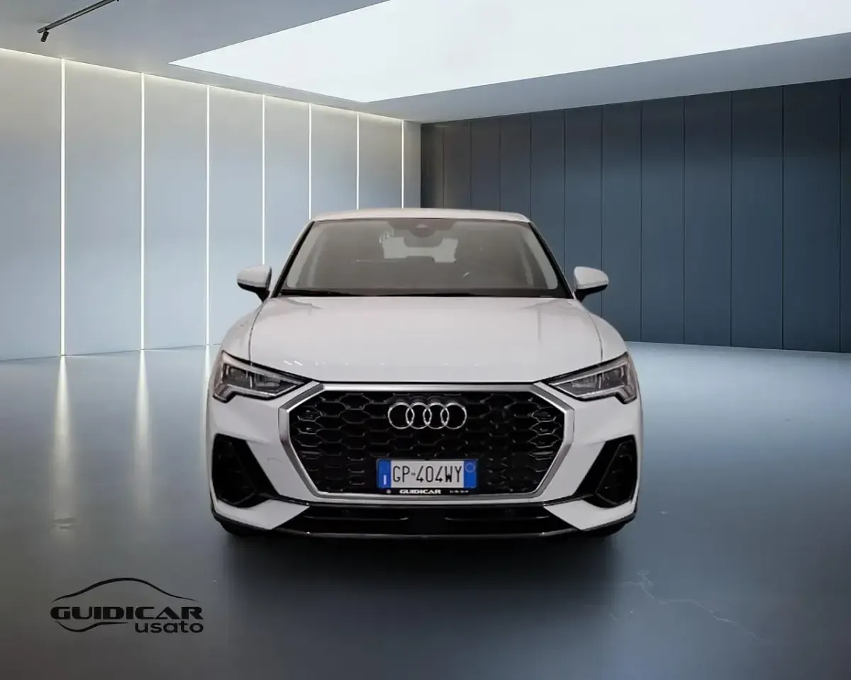 Usata Audi Q3 Sportback Business Plus 150 CV (110 kW) 2023 Bianco SUV