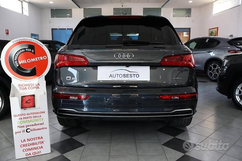 Usata Audi Q5 S-line plus 163 CV (119 kW) 2019 Grigio manhattan SUV