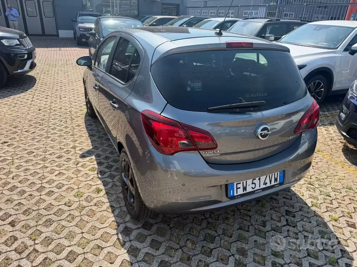 Usata Opel Corsa 90 CV (66 kW) 2019 Grigio Utilitaria