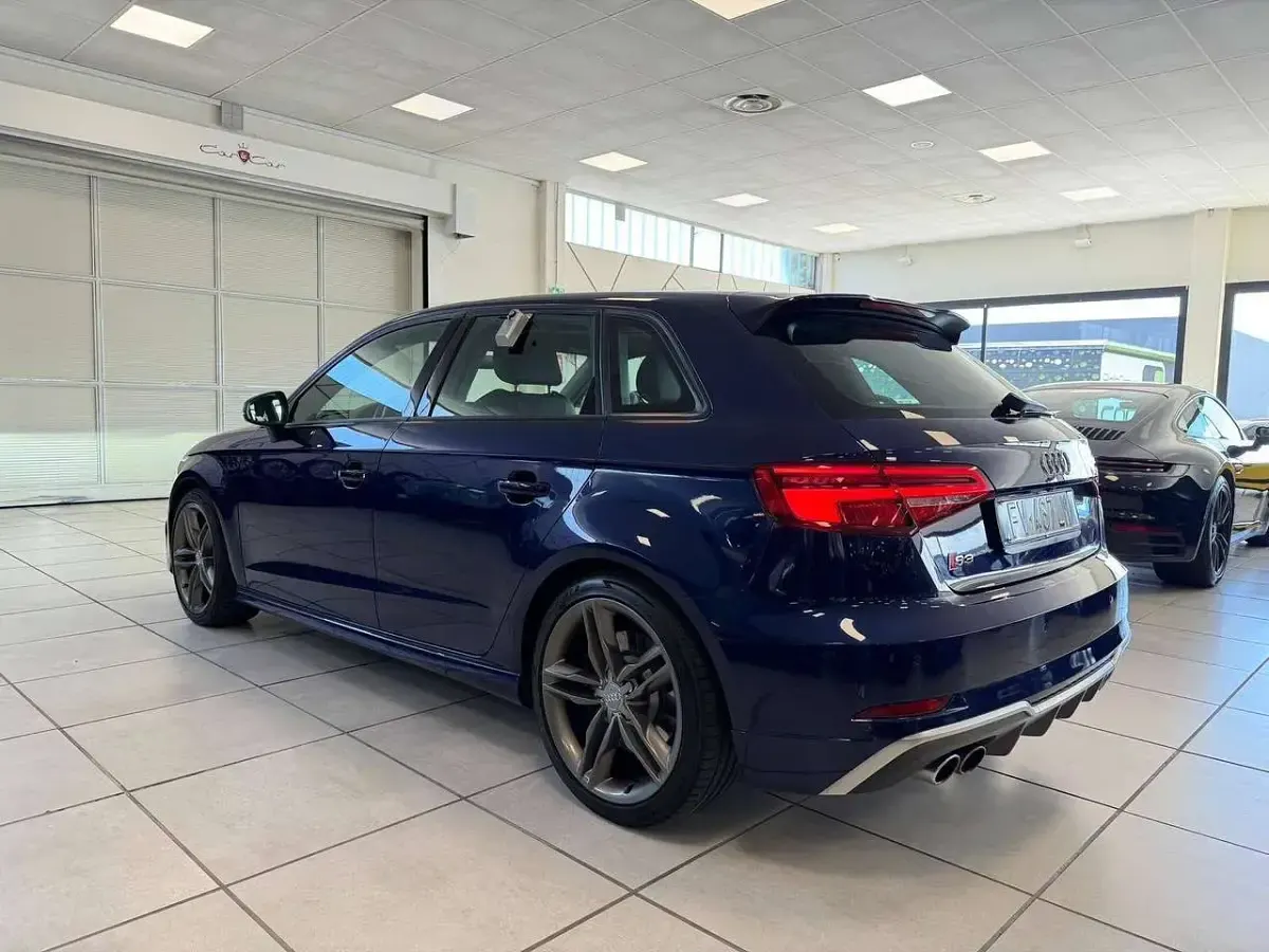 Usata Audi S3 300 CV (220 kW) 2019 Blu/azzurro Berlina