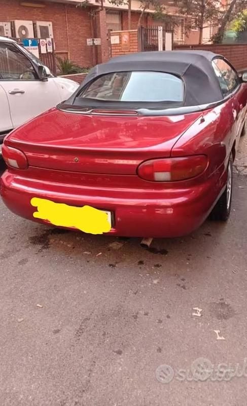 Usata Chrysler Stratus 132 CV (97 kW) 1997 Rosso Cabrio